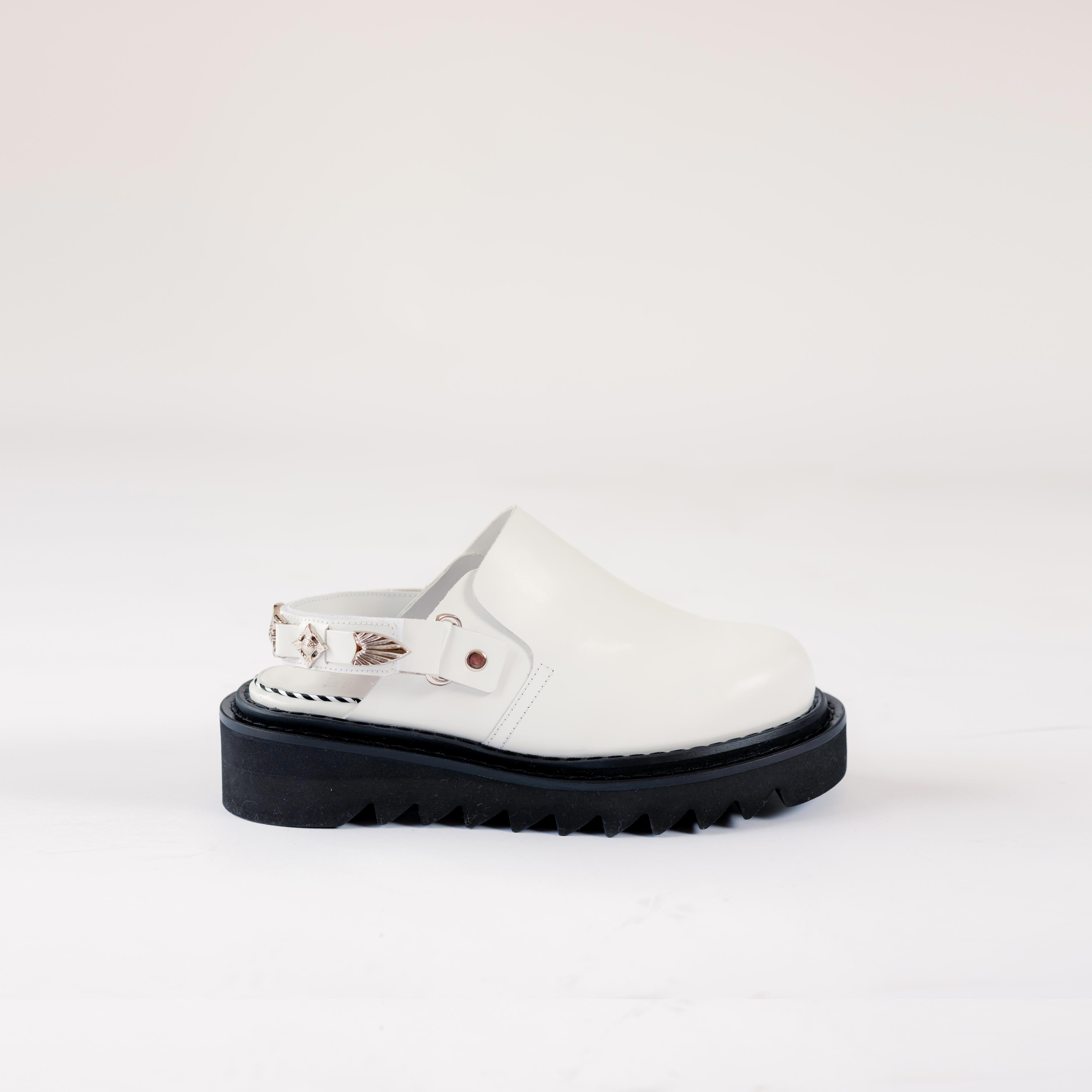Toga Pulla - Slingback Sabot Mule - White | available at LCD